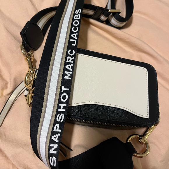 Marc Jacob’s snapshot camera bag - Picture 5 of 6